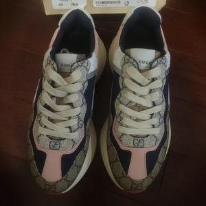 Gucci  Rhyton  Media Canvas Sneaker Pink size 38 US 8
